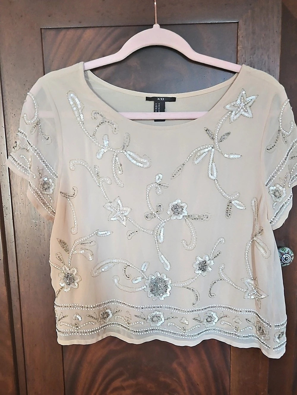 XXI Embellished Short Sleeve Top in Pink Size Medium Like New